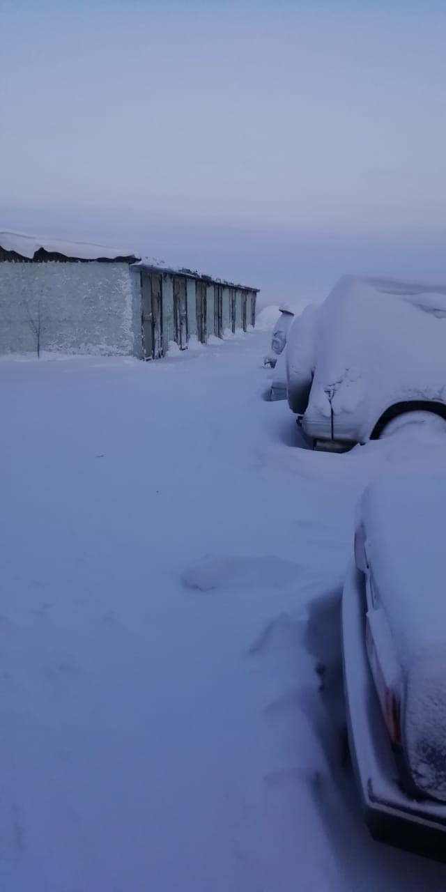 Для установления права собственности бесхозных объектов недвижимости,  находящихся за айхальским отделением полиции – Поселок Айхал